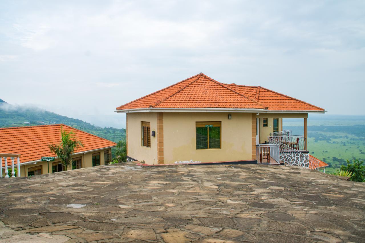 Queen Elizabeth Pvt Lodge Kichwamba Buitenkant foto