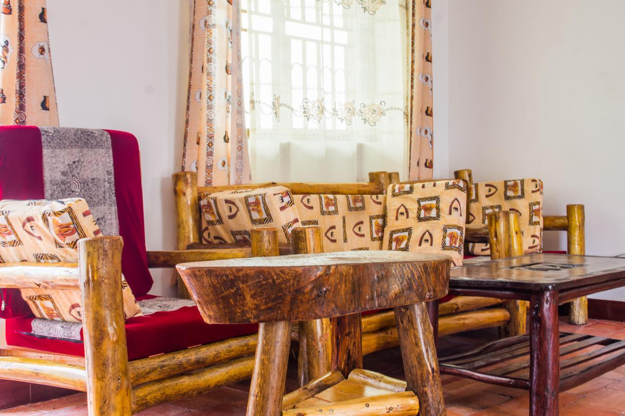 Queen Elizabeth Pvt Lodge Kichwamba Buitenkant foto