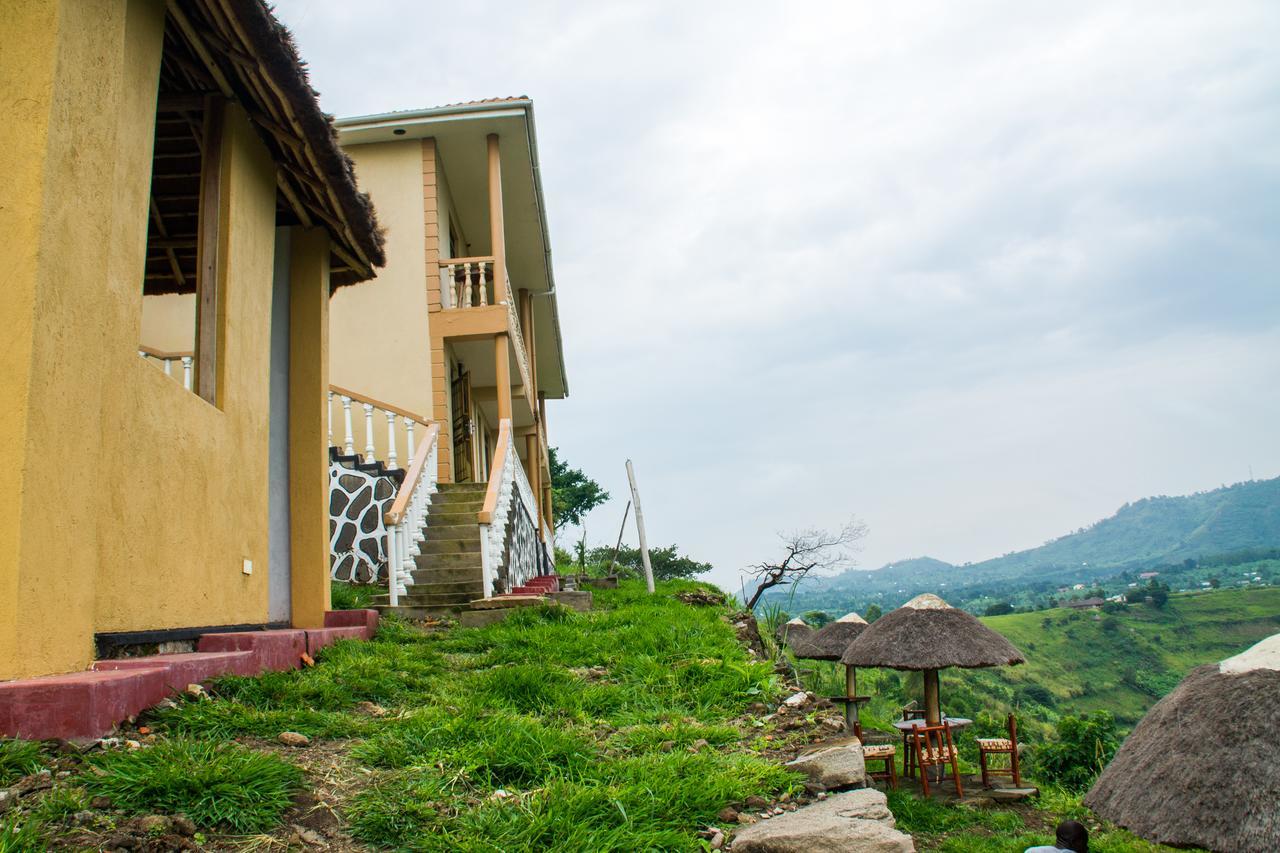 Queen Elizabeth Pvt Lodge Kichwamba Buitenkant foto