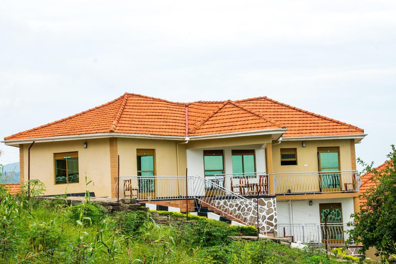 Queen Elizabeth Pvt Lodge Kichwamba Buitenkant foto