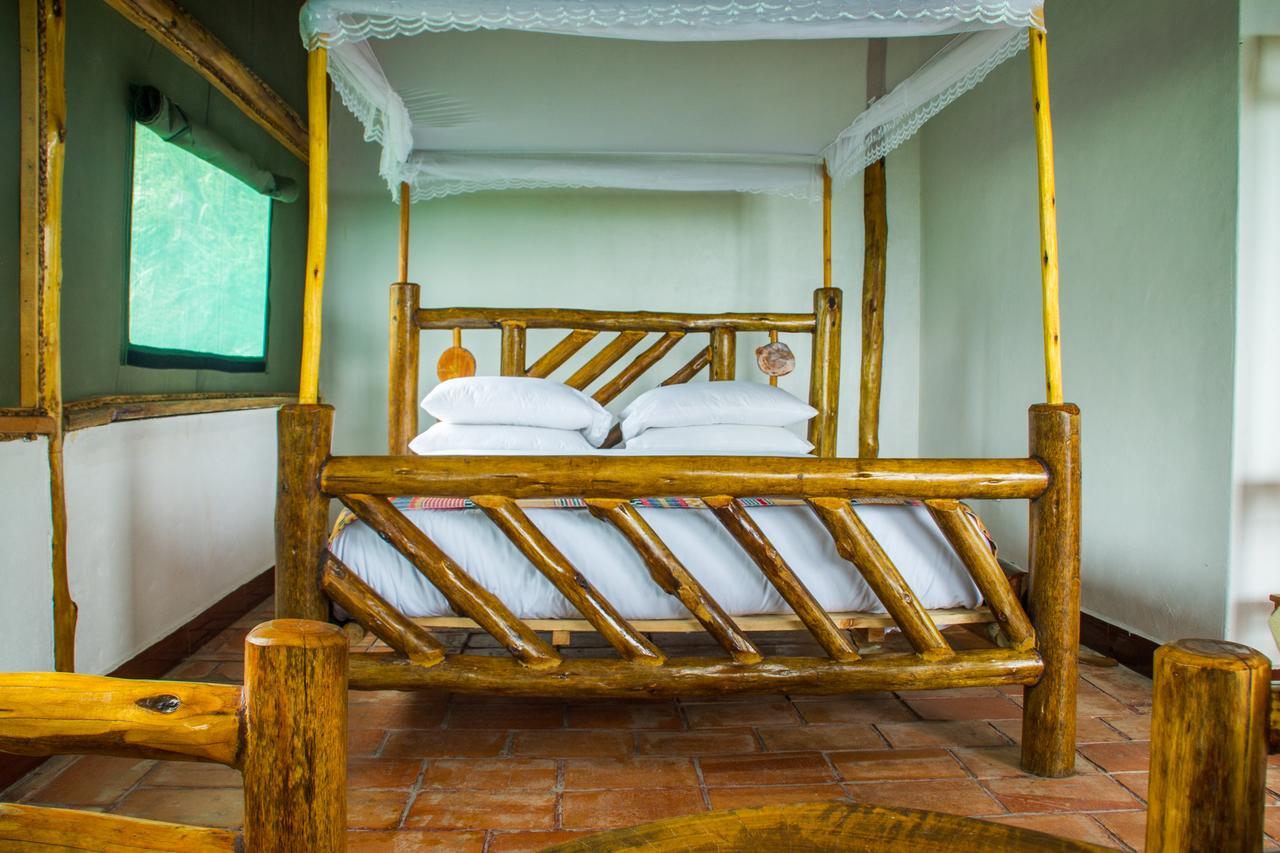 Queen Elizabeth Pvt Lodge Kichwamba Buitenkant foto