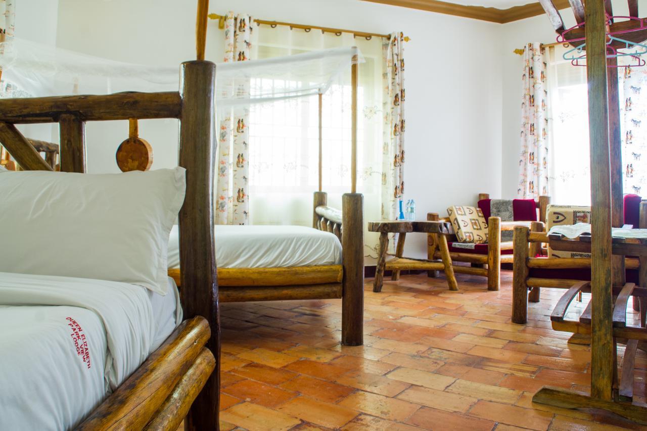 Queen Elizabeth Pvt Lodge Kichwamba Buitenkant foto